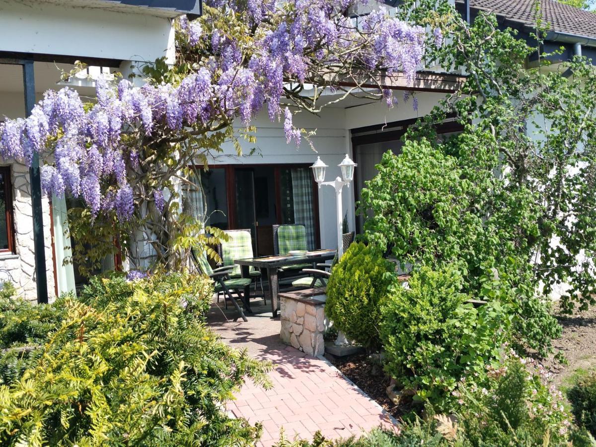 Gaestehaus Sonnenhuegel Moehnesee Bilik gambar